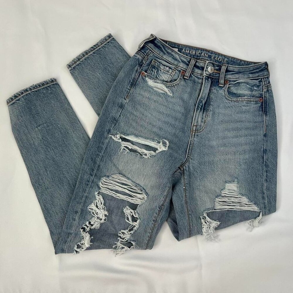 American Eagle Outfitters Women's Ripped High Rise Mom Jeans - Size 00